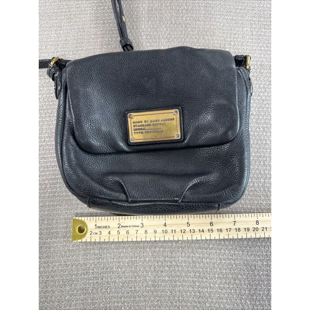 Marc by Marc Jacobs Black Leather Crossbody Bag Classic Q Isabelle Purse